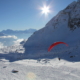 Gleitschirmfliegen im Winter im Wallis